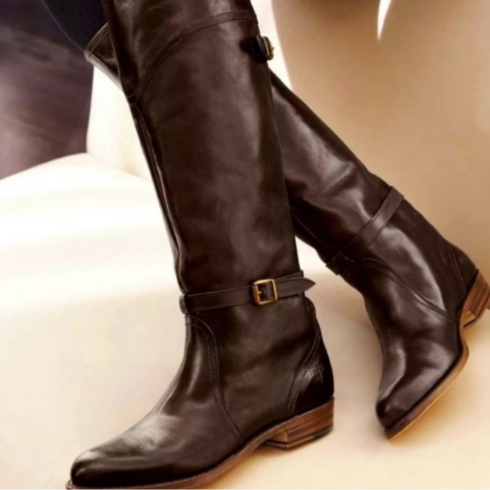 Frye Dorado Dark Brown Leather Boots, great condition, size 6. Retails for $590.